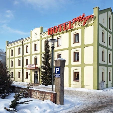Hotel Mlyn Люблін Екстер'єр фото