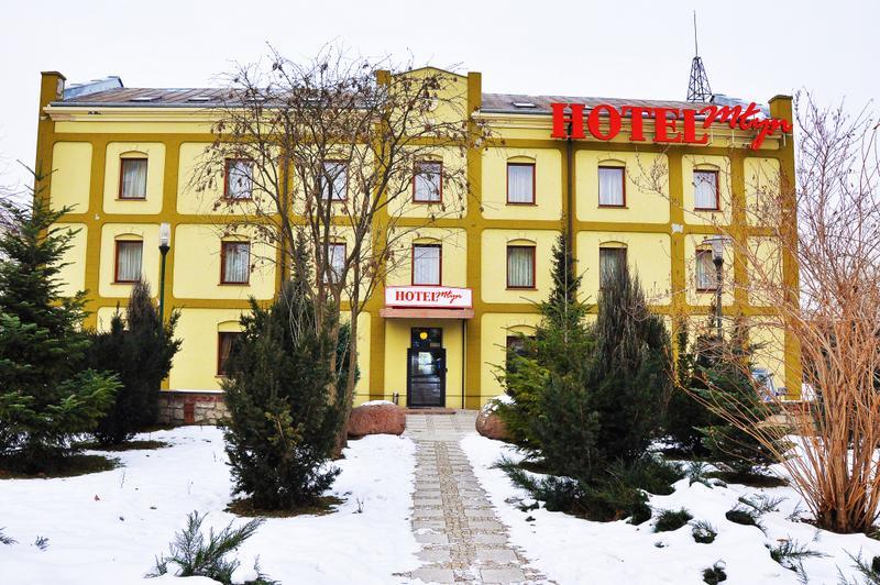 Hotel Mlyn Люблін Екстер'єр фото