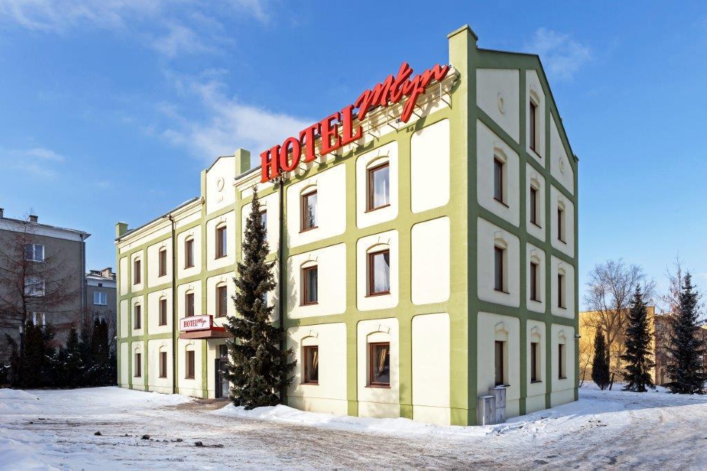 Hotel Mlyn Люблін Екстер'єр фото