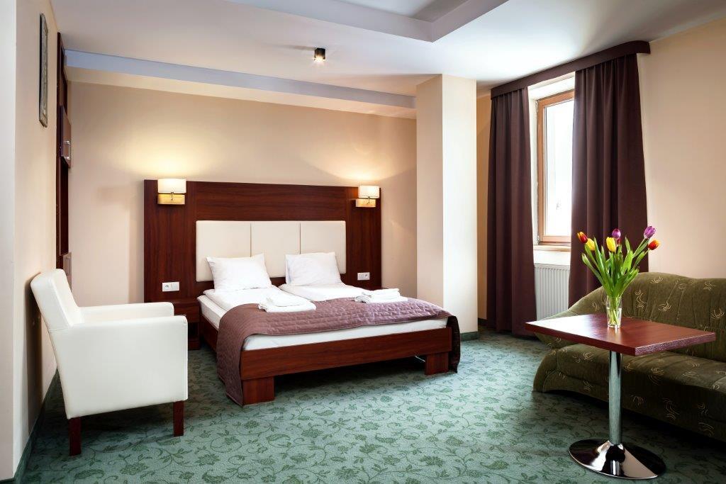 Hotel Mlyn Люблін Екстер'єр фото
