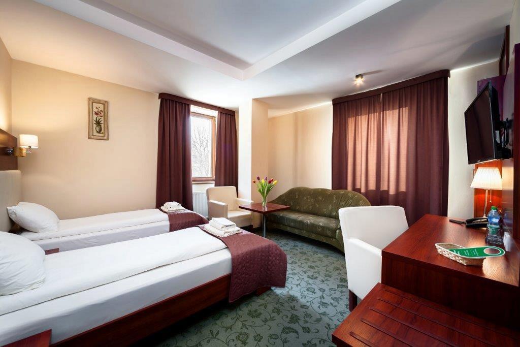 Hotel Mlyn Люблін Екстер'єр фото